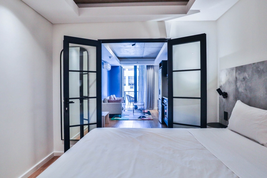 To Let 1 Bedroom Property for Rent in Sea Point Western Cape